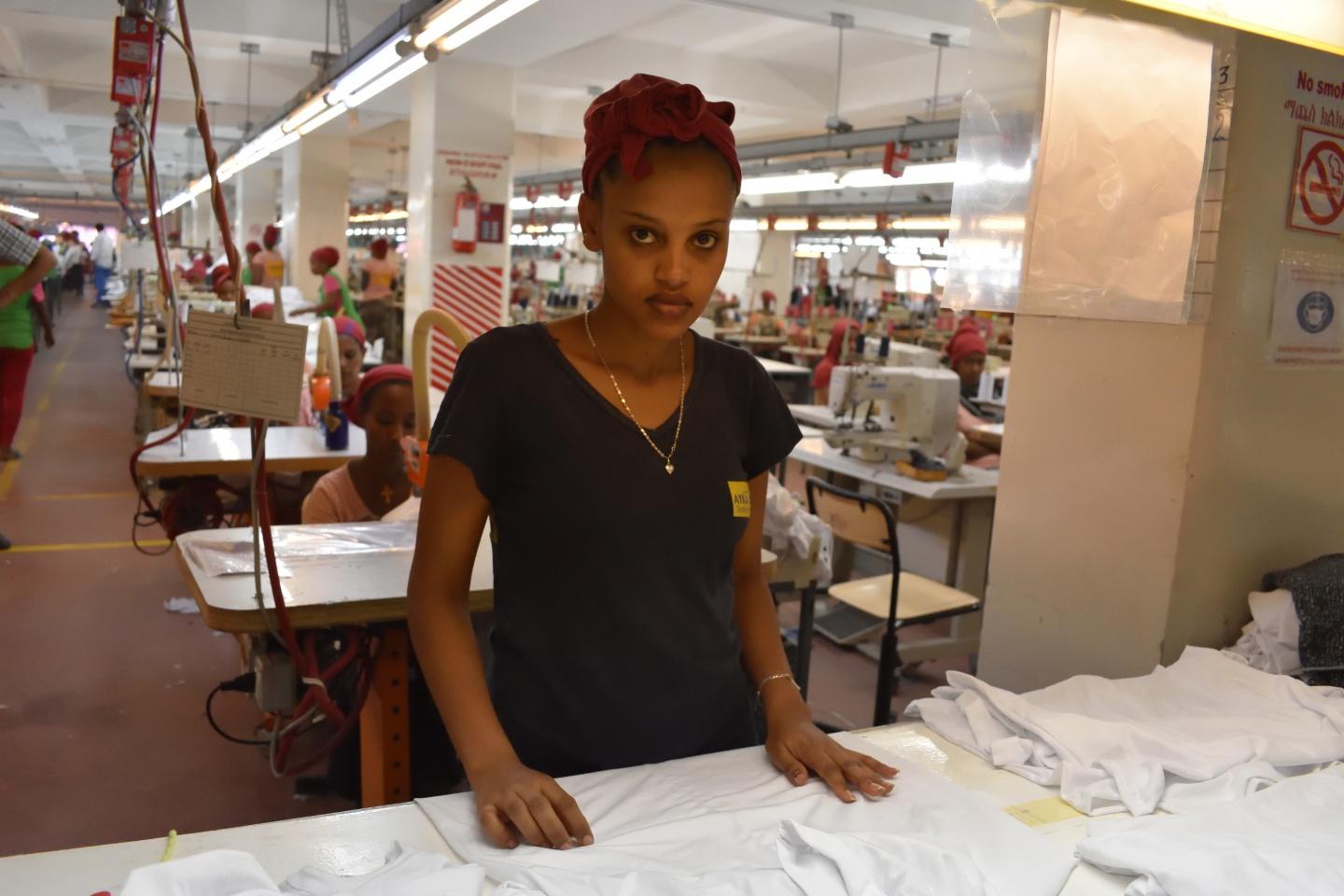 Garment quality inspection station